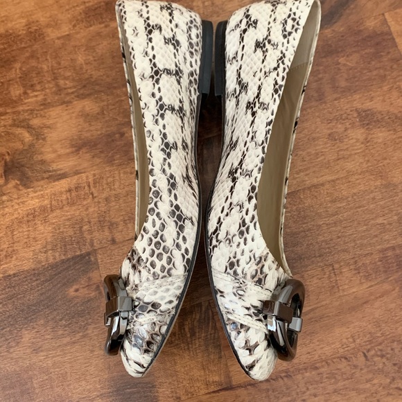 DVF Snakeskin Flats - Picture 4 of 10